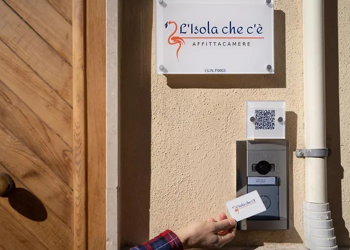 L'isola Che C'e ゲストハウス カリアリ