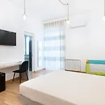 L'isola Che C'e Pensión 4*