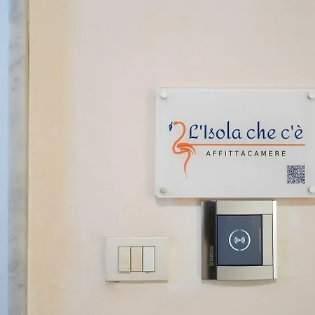 Casa de hóspedes L'isola Che C'e 4*