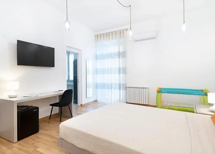 L'isola Che C'e 招待所 4*