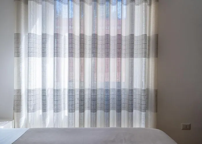 L'isola Che C'e 招待所 卡利亚里